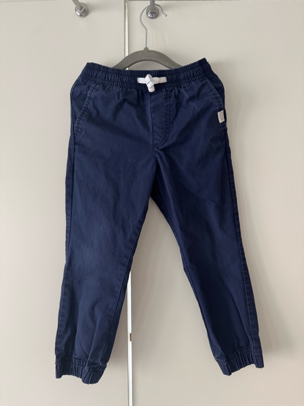 Vineyard Vines Navy Kids Jogger Pants Size 5 in great condition